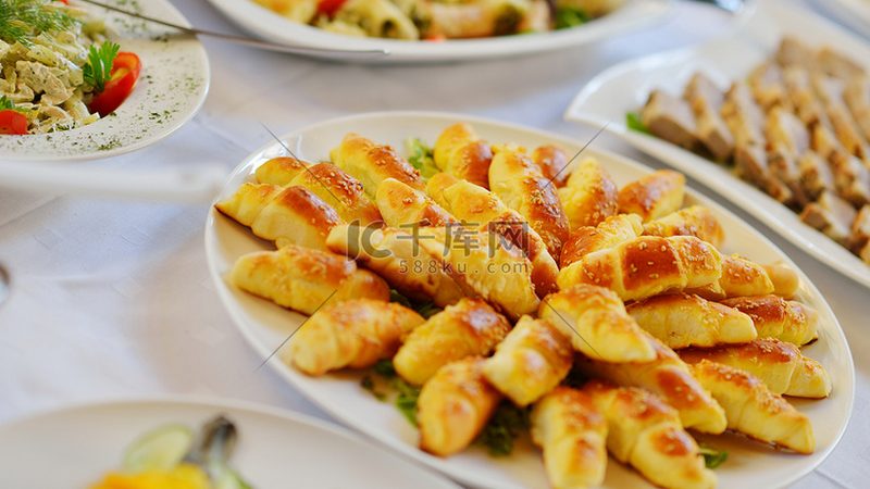 食品批发零售如何做账：关键步骤与注意事项